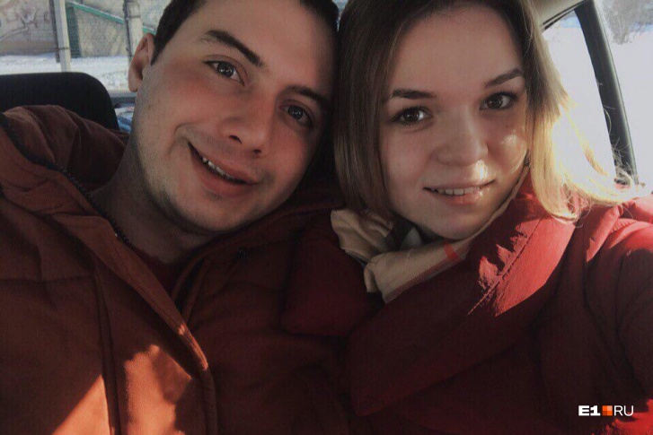 Андрей Михайлец со своей девушкой Андрей Михайлец со своей девушкой