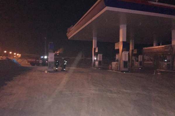 Очевидцы сообщили, что взорвалось газовое оборудование Очевидцы сообщили, что взорвалось газовое оборудование