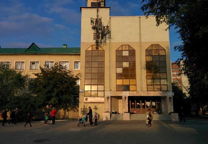 Случай произошел в лицее имени Дягилева Случай произошел в лицее имени Дягилева