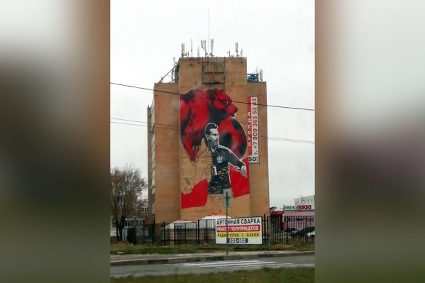 Художники пока еще не закончили рисунок Художники пока еще не закончили рисунок