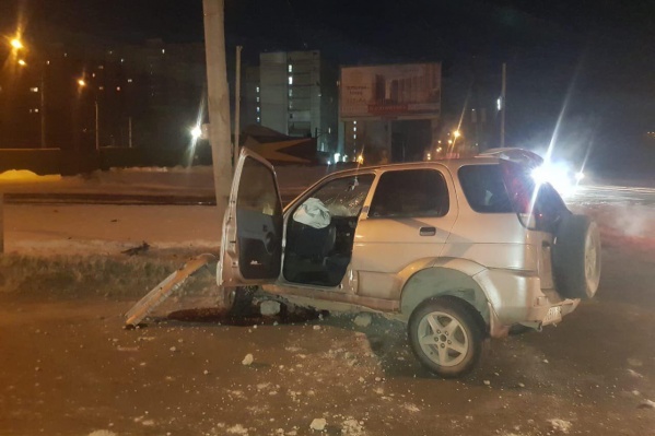 По словам очевидцев, девушку в больницу увёз другой водитель По словам очевидцев, девушку в больницу увёз другой водитель