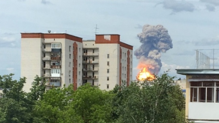 Роскомнадзор назвал ресурсы, распространявшие фейки про взрывы в Дзержинске. Там 15 местных пабликов