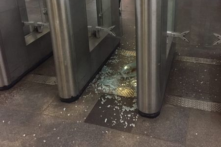 Крушил метро: жителя Самары оштрафовали за буйство на станции «Победа»