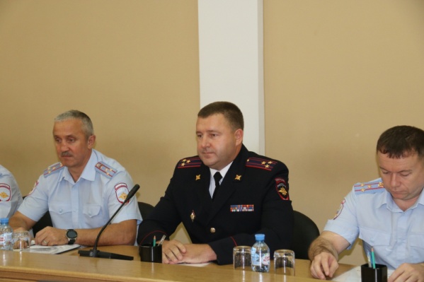 Константин Гаврин (в центре) шесть лет руководил Управлением уголовного розыска Новосибирской области Константин Гаврин (в центре) шесть лет руководил Управлением уголовного розыска Новосибирской области