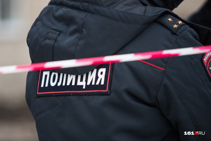 Сейчас полицейские проводят проверку, участников инцидента пока не задержали Сейчас полицейские проводят проверку, участников инцидента пока не задержали