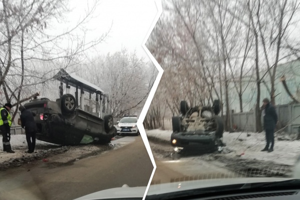 Машина получила сильные повреждения Машина получила сильные повреждения