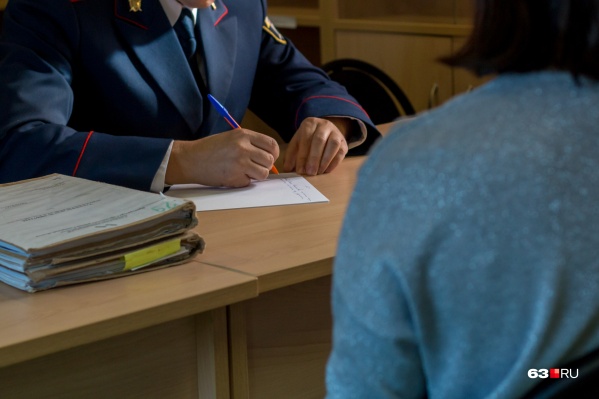 Женщина рассказала следователям, что подозреваемый напал на нее ночью Женщина рассказала следователям, что подозреваемый напал на нее ночью