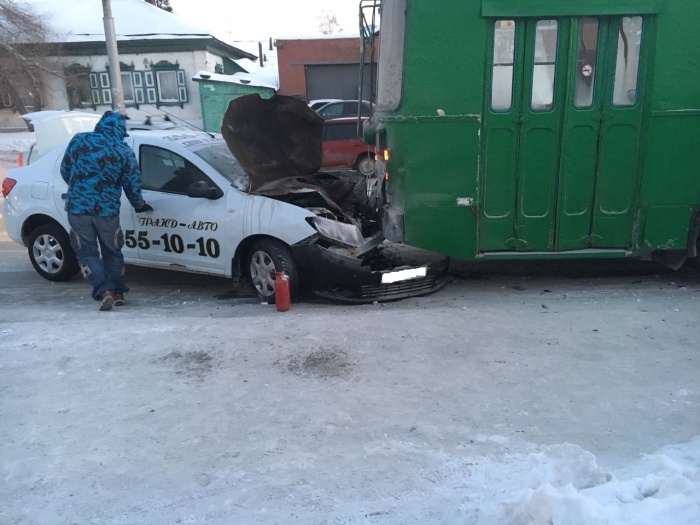 Авария случилась в половине девятого утра Авария случилась в половине девятого утра