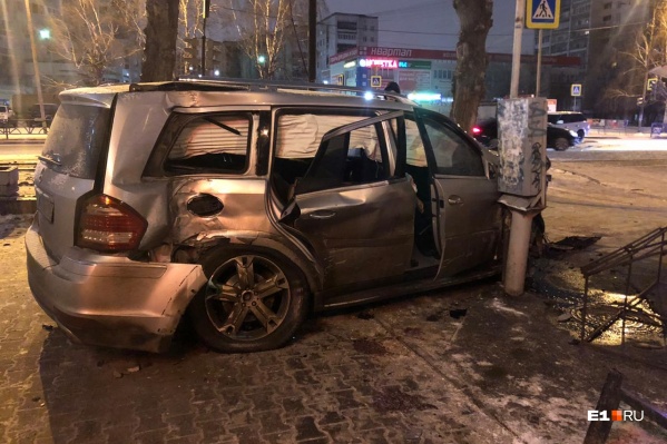 Пострадал пассажир Mercedes Пострадал пассажир Mercedes