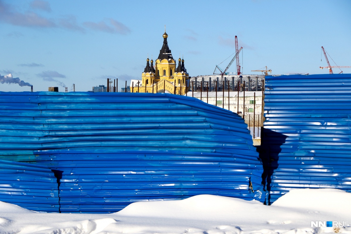 Нижний Новгород синий забор Нижневолжская