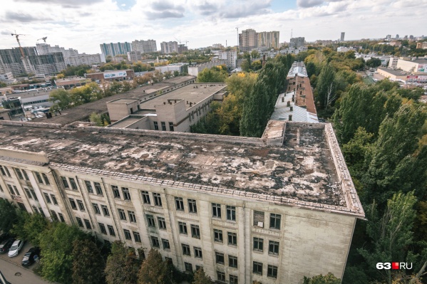 Сегодня Дом печати представляет собой грустное зрелище Сегодня Дом печати представляет собой грустное зрелище