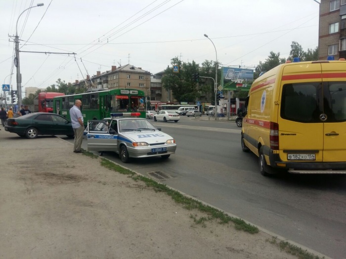 Авария произошла в Заельцовском районе Авария произошла в Заельцовском районе