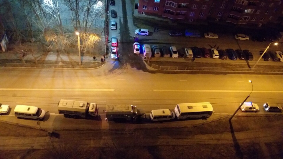 Люди не понимают, что происходят, поэтому сильно паникуют Люди не понимают, что происходят, поэтому сильно паникуют