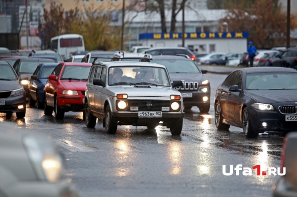 Водителям настоятельно советуют «переобуться» Водителям настоятельно советуют «переобуться»