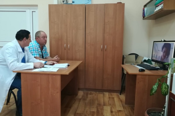 Общаются с некоторыми врачами пациенты из Сызрани по видеосвязи Общаются с некоторыми врачами пациенты из Сызрани по видеосвязи