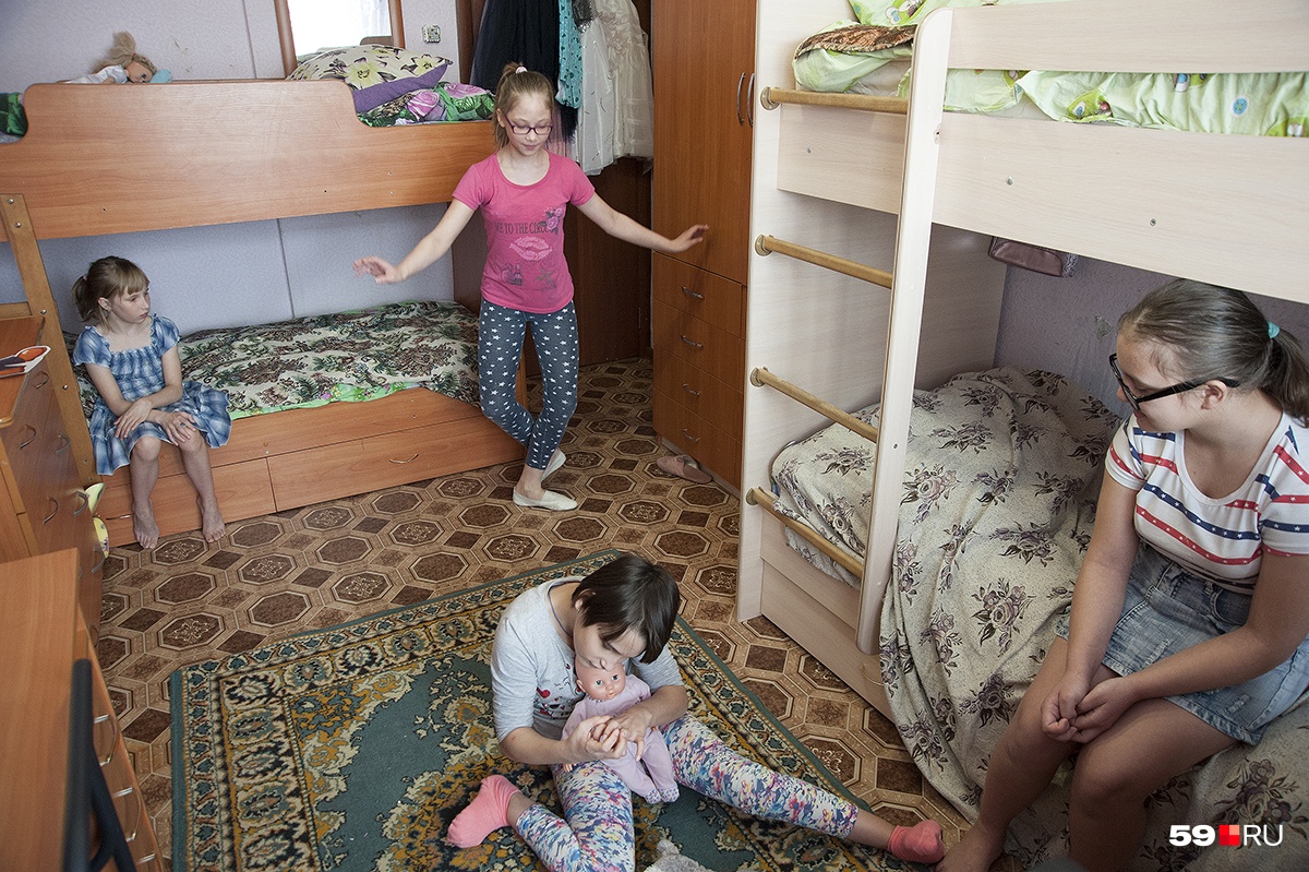 Закончив с пьесой, Алена приступила к танцам Закончив с пьесой, Алена приступила к танцам