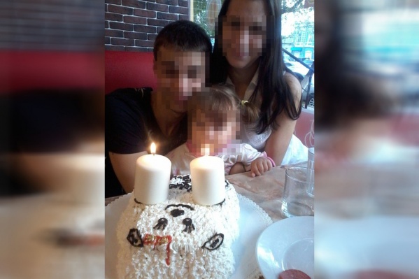 Со стороны семья казалась абсолютно благополучной Со стороны семья казалась абсолютно благополучной 