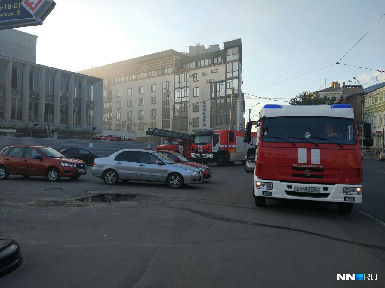 В центре Нижнего Новгорода горел «Юпитер»: пожар ликвидирован. Мы следили online