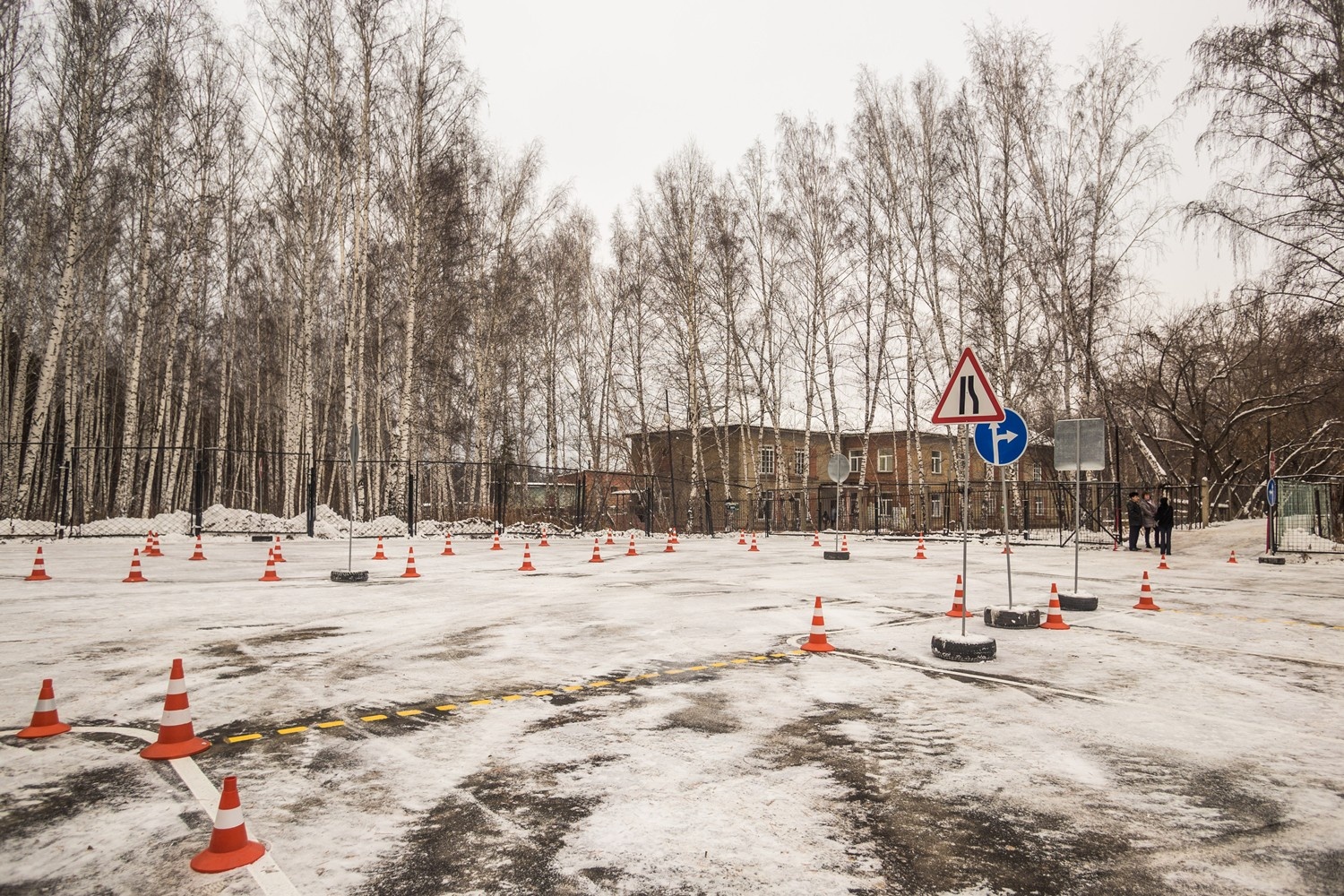Автодром, который соответствует всем требованиям ГИБДД Автодром, который соответствует всем требованиям ГИБДД
