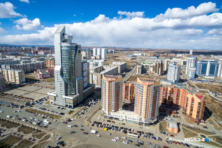 Больше 100 тысяч взыскали со строителей делового центра Больше 100 тысяч взыскали со строителей делового центра