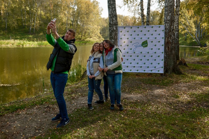 Третье место — за администрацией Дзержинского района. Она победила в номинации «Лучший сценарий проведения акции» Третье место — за администрацией Дзержинского района. Она победила в номинации «Лучший сценарий проведения акции»