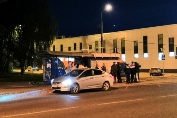 В мэрии выясняют, кто будет восстанавливать остановку В мэрии выясняют, кто будет восстанавливать остановку 