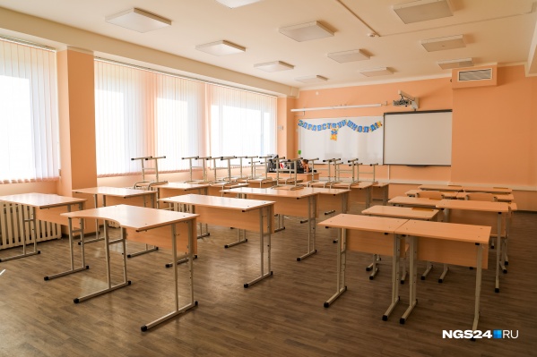 Уже в октябре на выплаты учителям выделят 224 миллиона рублей Уже в октябре на выплаты учителям выделят 224 миллиона рублей