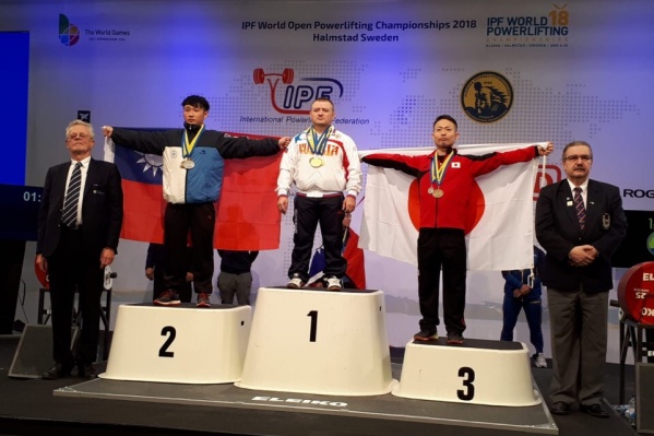 Сергей Федосиенко поднял почти на 70 килограмм больше, чем его конкурент из Тайваня Сергей Федосиенко поднял почти на 70 килограмм больше, чем его конкурент из Тайваня