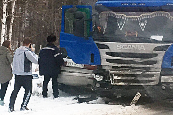 Удар пришёлся на правую сторону «Тойоты» Удар пришёлся на правую сторону «Тойоты»