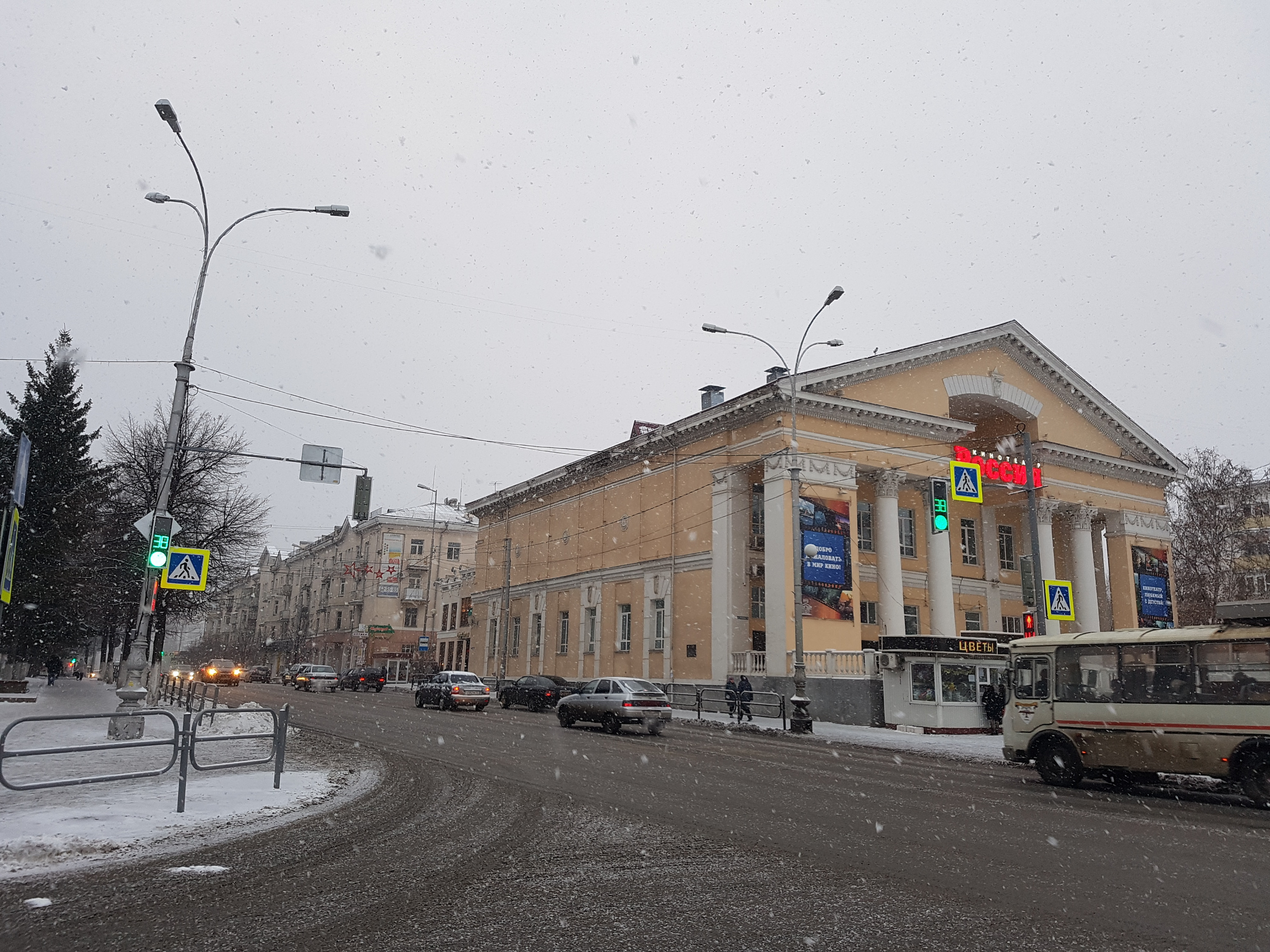 В Кургане по вине водителей автобусов погиб один человек, ещё 35 получили травмы