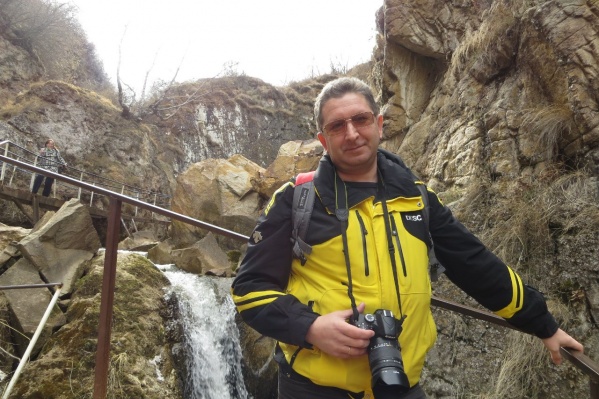 Александр Обоимов не только фотографирует, но и записывает свои впечатления от арктических экспедиций. Путевые заметки принесли ему национальную премию телеканала «Моя планета» в декабре прошлого года Александр Обоимов не только фотографирует, но и записывает свои впечатления от арктических экспедиций. Путевые заметки принесли ему национальную премию телеканала «Моя планета» в декабре прошлого года