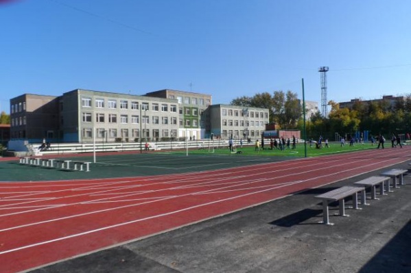 Так выглядел стадион, на котором смертельно травмировался школьник Так выглядел стадион, на котором смертельно травмировался школьник