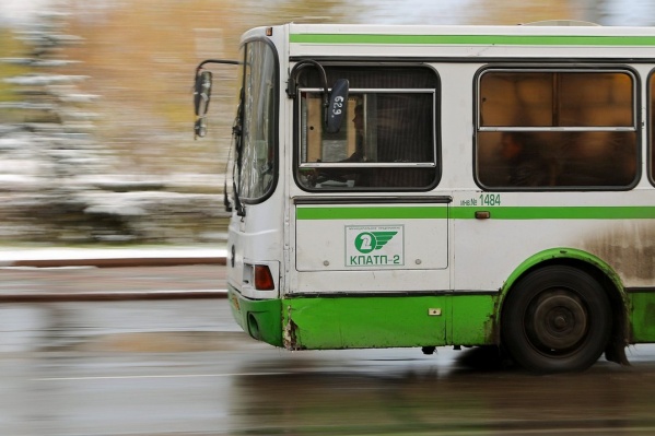 По плану автобусы будут двигаться по временной схеме полтора часа, так что в приложениях по отслеживанию автобусов их маршрут не изменят По плану автобусы будут двигаться по временной схеме полтора часа, так что в приложениях по отслеживанию автобусов их маршрут не изменят
