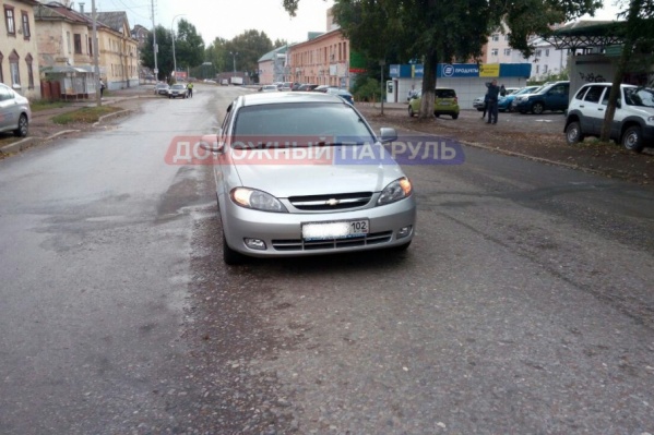 Ребенка с травмами отвезли в больницу Ребенка с травмами отвезли в больницу