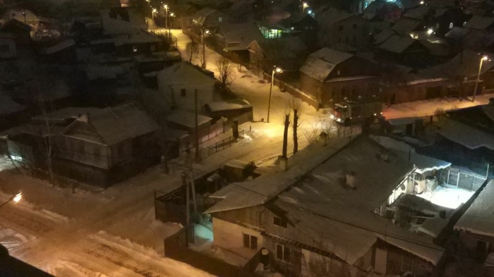 На место происшествия оперативно приехали пожарные На место происшествия оперативно приехали пожарные