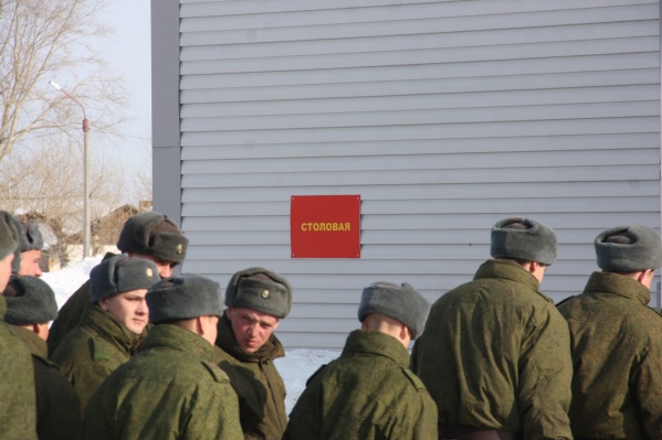 В рацион солдат включили витаминные соки В рацион солдат включили витаминные соки