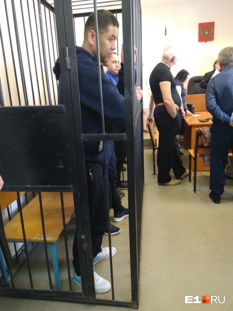Оглашение приговора длилось почти три часа Оглашение приговора длилось почти три часа