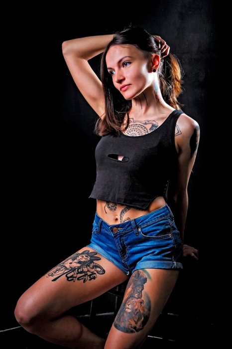 Майской победительницей конкурса татуированных красавиц салона Alpha.Tattoo стала девушка по имени Джо Майской победительницей конкурса татуированных красавиц салона Alpha.Tattoo стала девушка по имени Джо