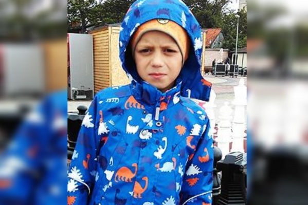 Кириллу 9 лет, и он очень хотел бы жить обычной жизнью Кириллу 9 лет, и он очень хотел бы жить обычной жизнью