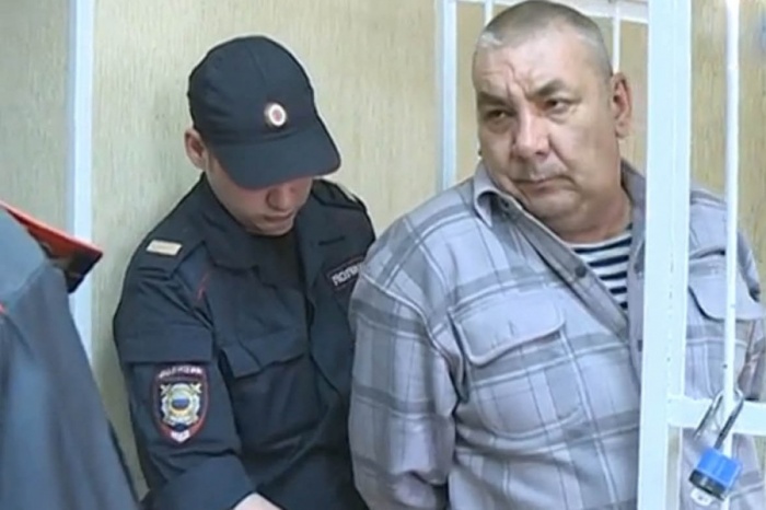 Ближайшие годы Михаилу Татарникову предстоит провести в колонии строгого режима Ближайшие годы Михаилу Татарникову предстоит провести в колонии строгого режима