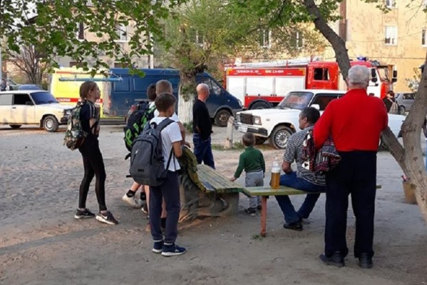 Пожар произошел около часа назад на улице Салтыкова-Щедрина Пожар произошел около часа назад на улице Салтыкова-Щедрина