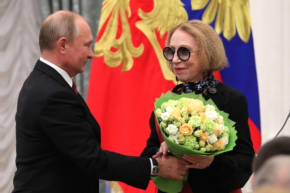 Инна Чурикова — обладатель ордена «За заслуги перед Отечеством» Инна Чурикова — обладатель ордена «За заслуги перед Отечеством»