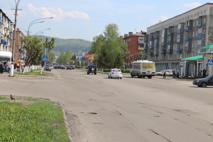 В Кузбассе улицу с 12-летним ремонтом капитально отремонтируют ко Дню шахтёра (фото)