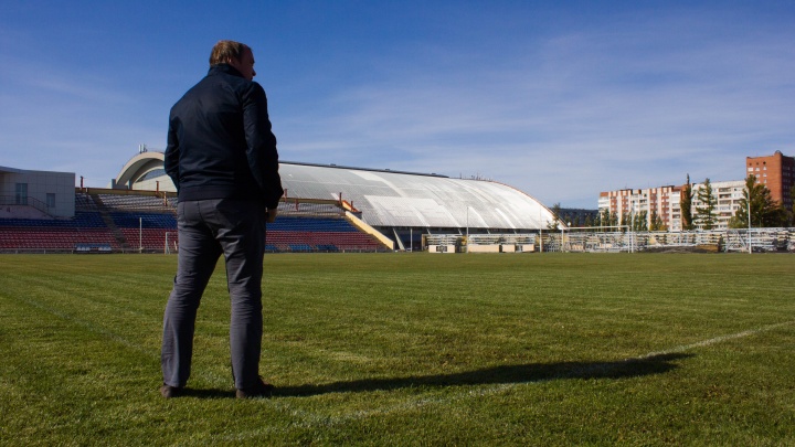 «В миллионном городе нет ни одного стадиона»: президент «Иртыша» — об омском футболе и выходе в ФНЛ