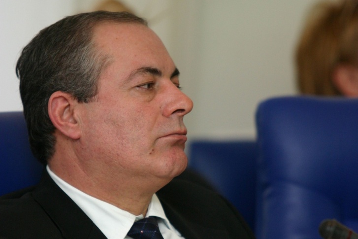 Миллионер даже не явился на заседание по поводу своей персоны Миллионер даже не явился на заседание по поводу своей персоны