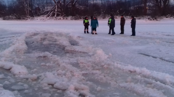 В Башкирии под лед ушел ВАЗ-2110: водитель и пассажиры успели выскочить