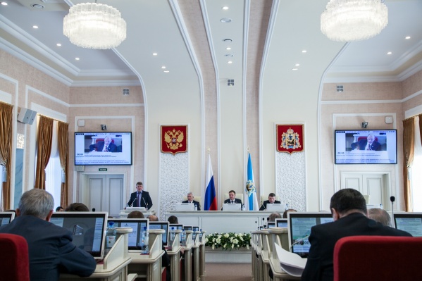 Решение о снижение налога приняли на сессии депутатов Архангельского облсобрания<br> Решение о снижение налога приняли на сессии депутатов Архангельского облсобрания<br>
