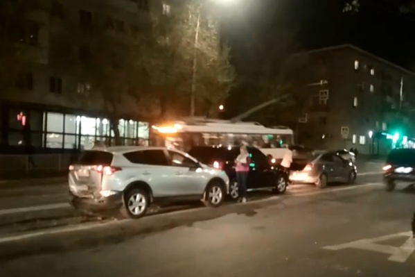Из шести машин сильные повреждения у двух Из шести машин сильные повреждения у двух