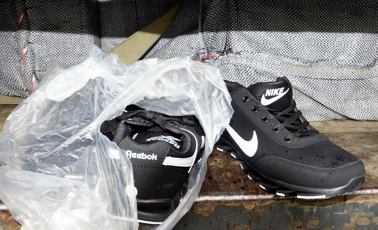 Паленые найки. Nike паленые. Паленая коробка найк. Найк паленый паленый.