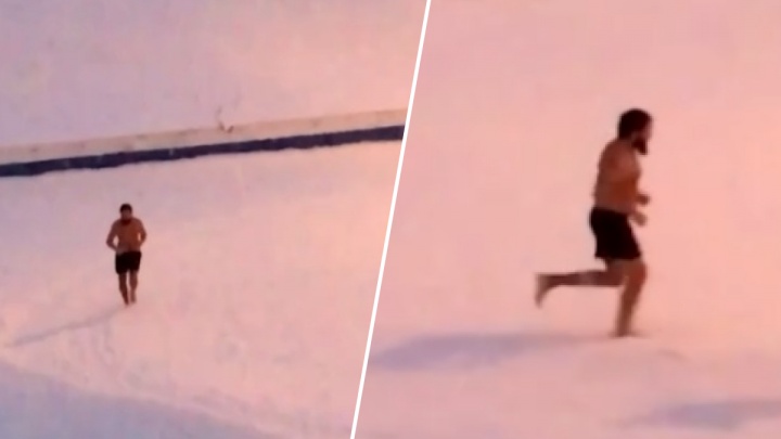 Босой парень в трусах бегал по снегу в Солнечном